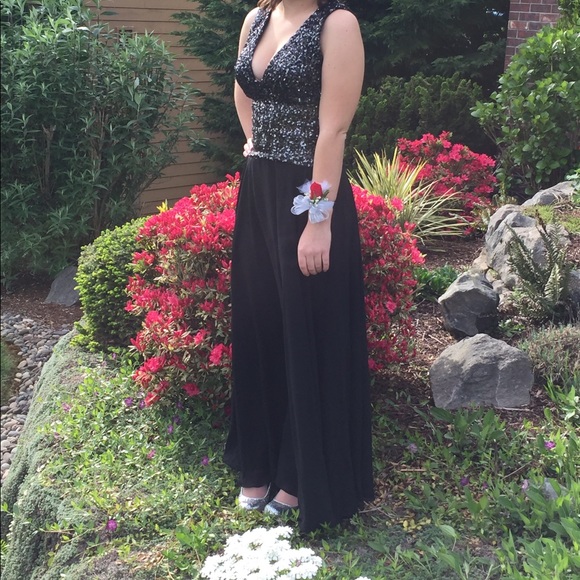 dress the population evening gowns